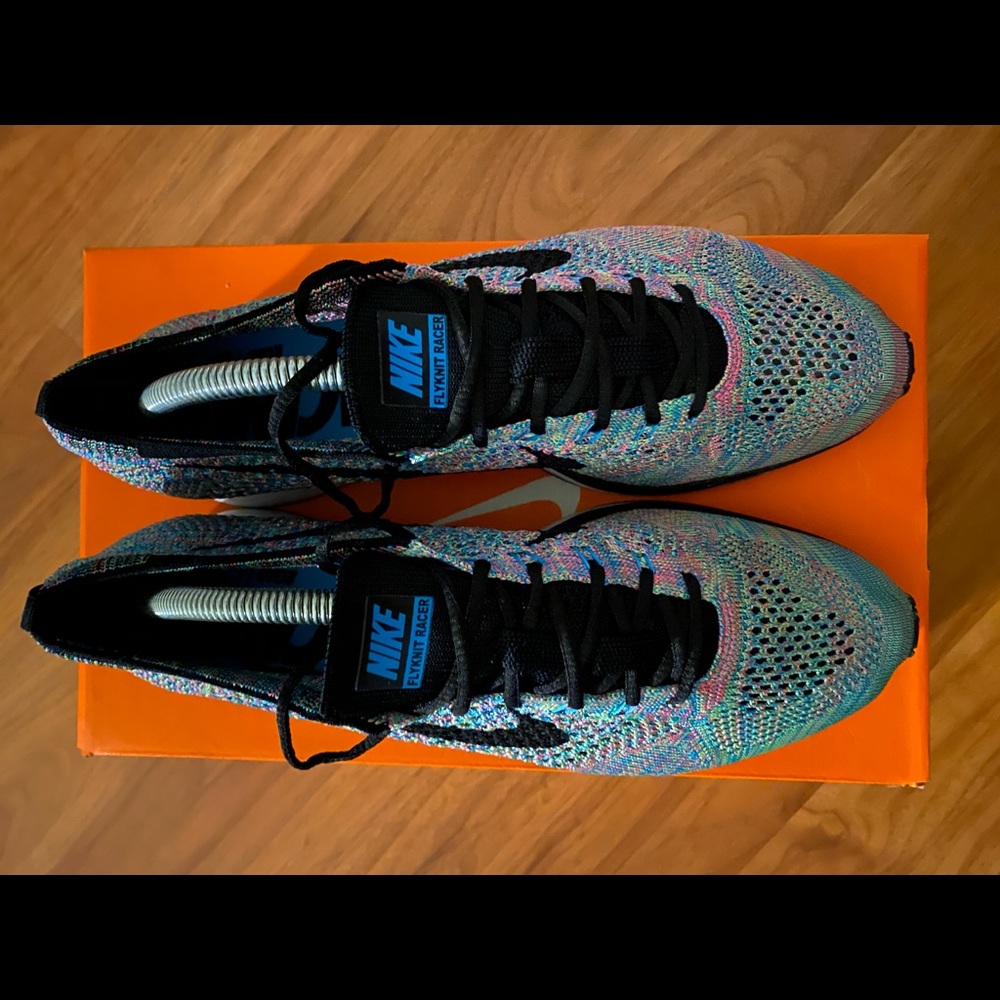 Nike Flyknit Racer